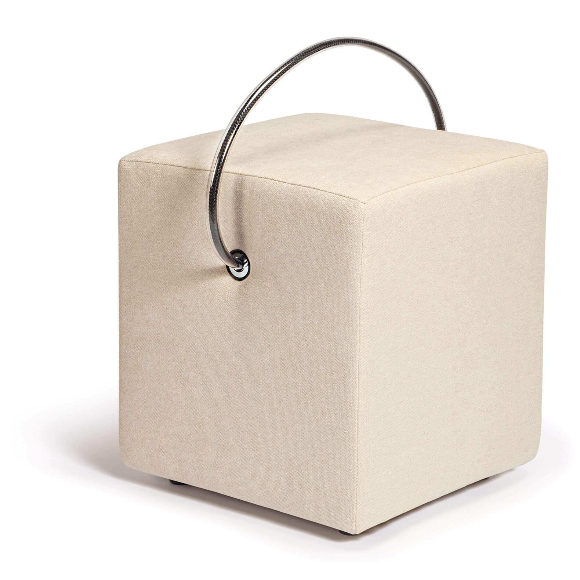 Classic Line Hocker in Beige – stilvoller, tragbarer Sitzwürfel mit Tragegriff