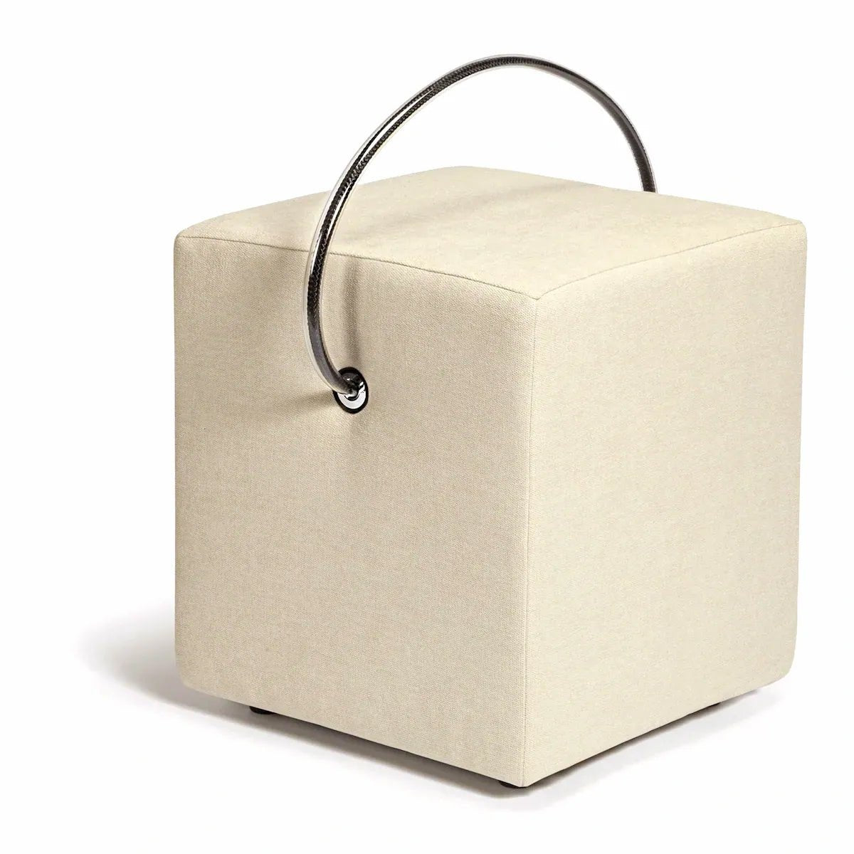 Classic-Line-Design-Hocker in Beige – gepolstert, mit Tragegriff, Hockerhelden Manufaktur