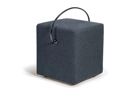 Polsterhocker Anthrazit – leichter Hocker mit Tragegriff, tragbarer Designhocker unter 4 kg Polsterhocker - Hockerhelden – Handgefertigte Polsterhocker