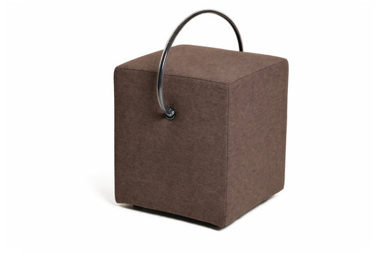 Polsterhocker Braun – leichter Hocker mit Tragegriff, tragbarer Designhocker unter 4 kg Polsterhocker - Hockerhelden – Handgefertigte Polsterhocker