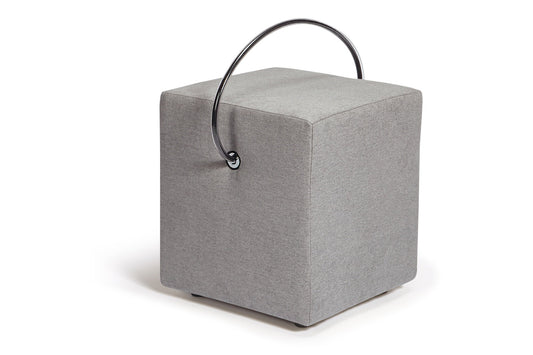 Polsterhocker Hellgrau – leichter Hocker mit Tragegriff, tragbarer Designhocker unter 4 kg Polsterhocker - Hockerhelden – Handgefertigte Polsterhocker