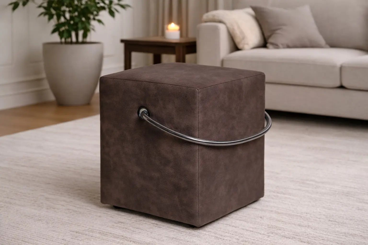 Polsterhocker in Dunkelbraun mit Tragegriff – Lederoptik, handgefertigt in Heidelberg Polsterhocker Lederoptik - Hockerhelden – Handgefertigte Polsterhocker