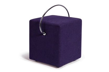 Polsterhocker Lila – leichter Hocker mit Tragegriff, tragbarer Designhocker unter 4 kg Polsterhocker - Hockerhelden – Handgefertigte Polsterhocker